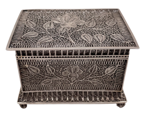 Filigree Early 20th Century Silver Box with Floral Motifs