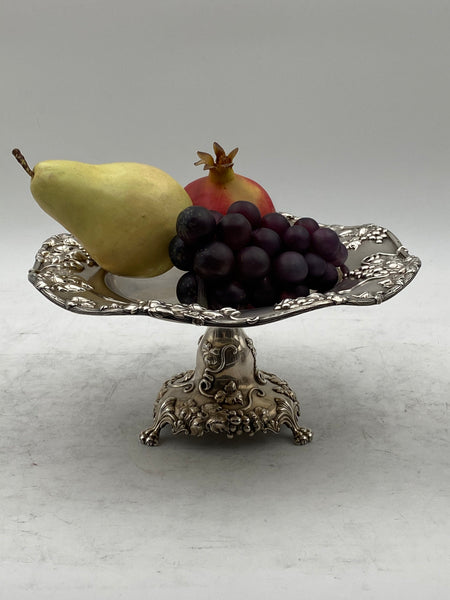 Pair of Theodore Starr Sterling Silver Centerpiece Compotes Tazzas