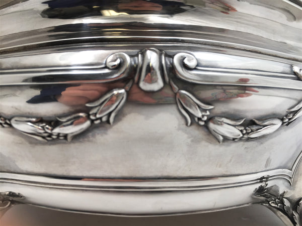 Tetard French 950 Silver Early 20th Century Centerpiece Bowl in Rococo Style